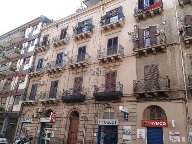 Appartamento in vendita di 138 m² in Via Isidoro Carini, 60