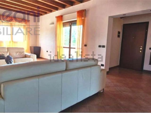 Appartamento in vendita di 138 m² in Via Liguria