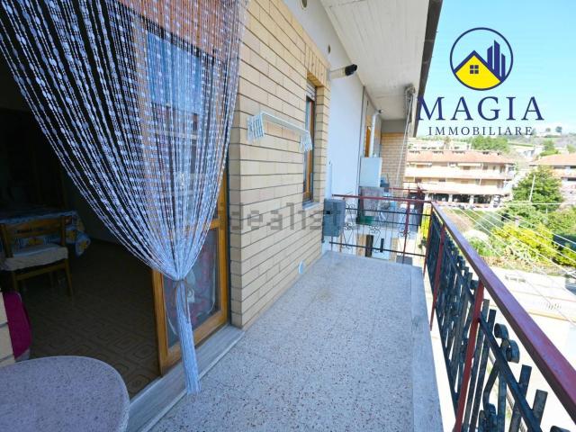 Appartamento in vendita di 138 m² in Via Salaria, 374