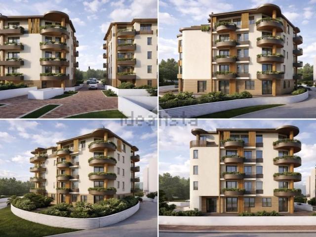 Appartamento in vendita di 138 m² in Via Peschiera