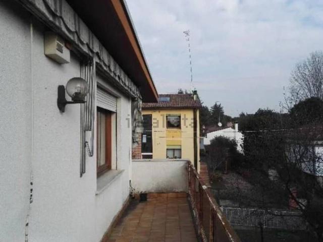 Appartamento in vendita di 138 m² in Via Rosa Zalivani, 17