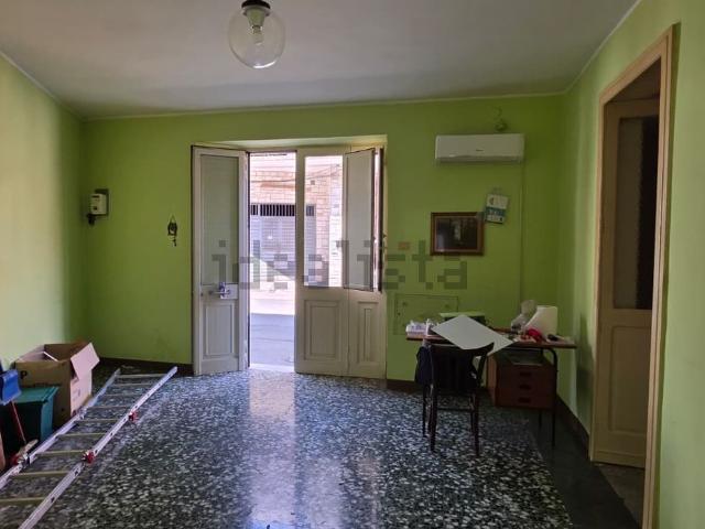 Appartamento in vendita di 138 m² in Via Torino, 25