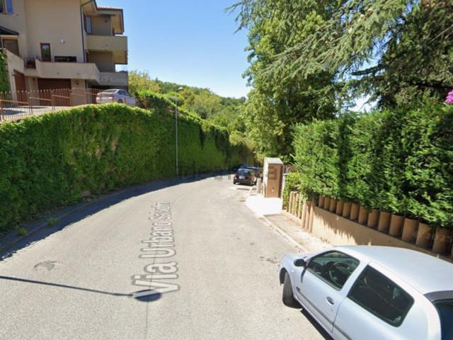 Appartamento in vendita di 138 m² in Via Urbano Salvolini