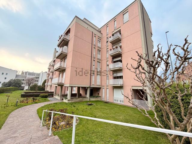 Appartamento in vendita di 138 m² in Via XI Febbraio, 2