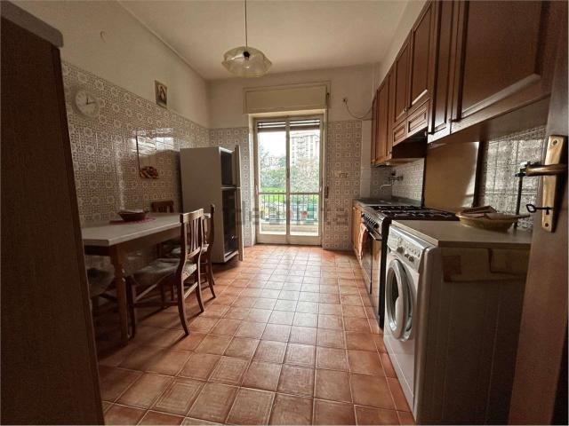 Appartamento in vendita di 138 m² in Viale Guglielmo Marconi, 60