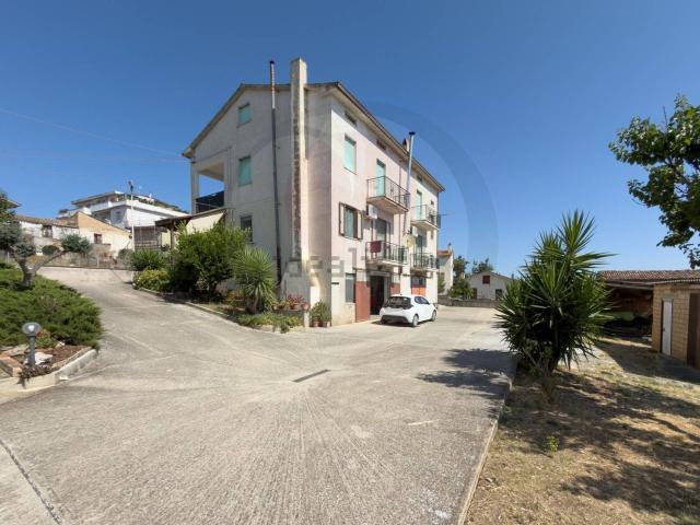 Appartamento in vendita di 138 m² in Contrada Villa Stanazzo