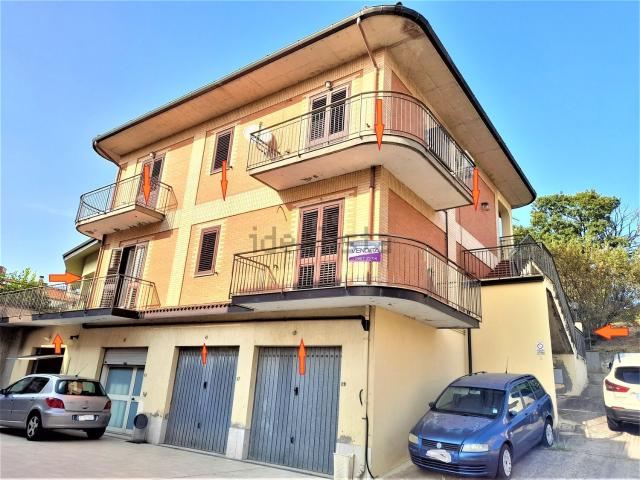 Appartamento in vendita di 138 m² in Corso Gregorio Staglianò