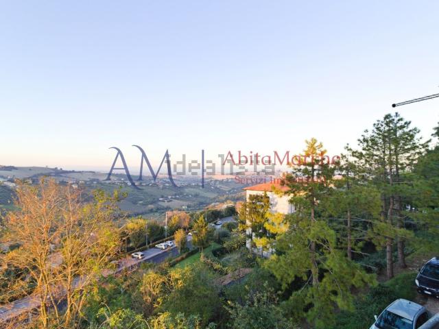 Appartamento in vendita di 138 m² in Largo delle Grazie, 2