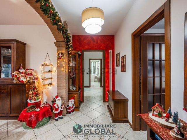 Appartamento in vendita di 139 m² in Via Cà de Fii, 15