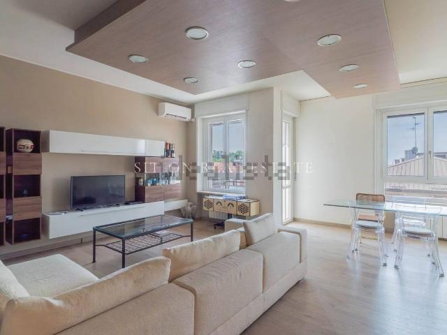 Appartamento in vendita di 139 m² in Via Civenna, 1