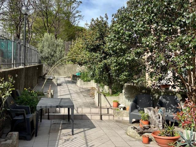 Appartamento in vendita di 139 m² in Via Bartolomeo Carrea