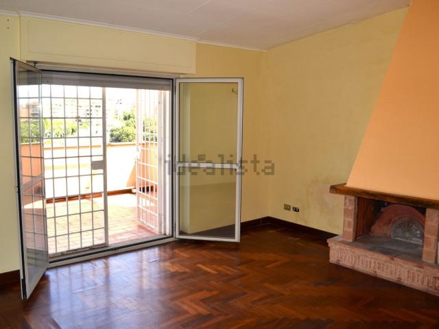 Appartamento in vendita di 139 m² in Via Giuseppe Balzaretto, 246