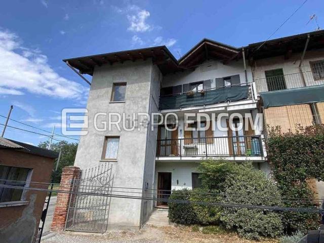 Appartamento in vendita di 139 m² in Via Giacomo Leopardi