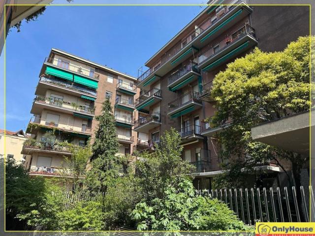 Appartamento in vendita di 139 m² in Via Giacomo Quarenghi, 42