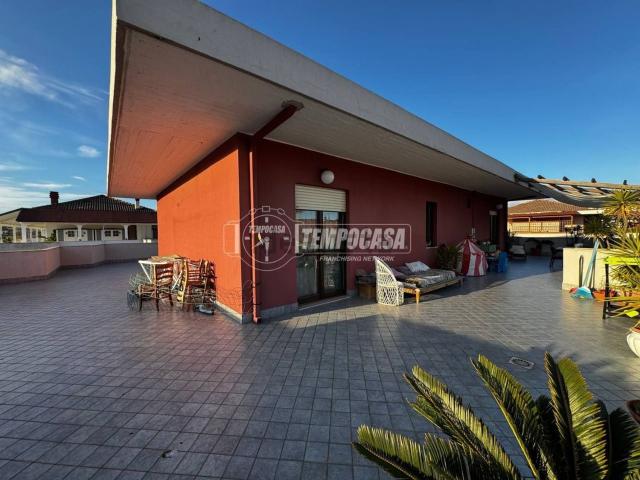 Appartamento in vendita di 139 m² in Via dei Marrucini, 15