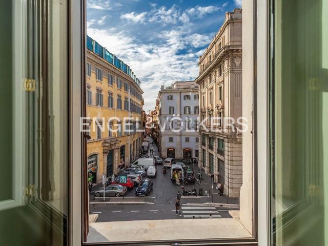 Appartamento in vendita di 139 m² in Via del Traforo