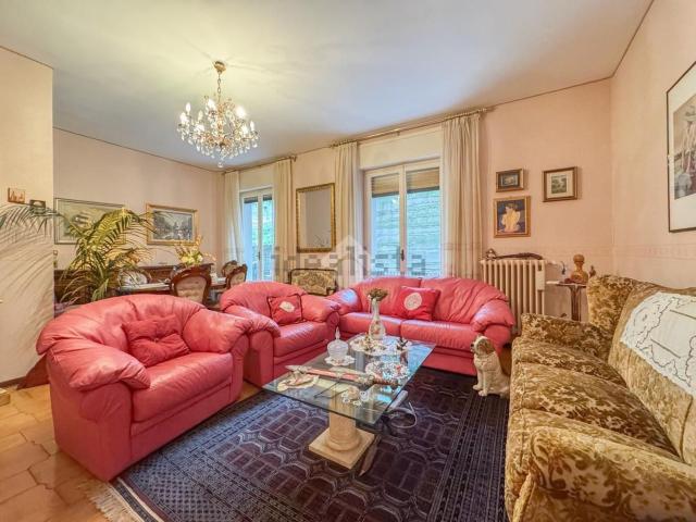 Appartamento in vendita di 139 m² in Via delle Terme Romane, 76