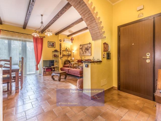 Appartamento in vendita di 139 m² in Via di Casal del Marmo, 470