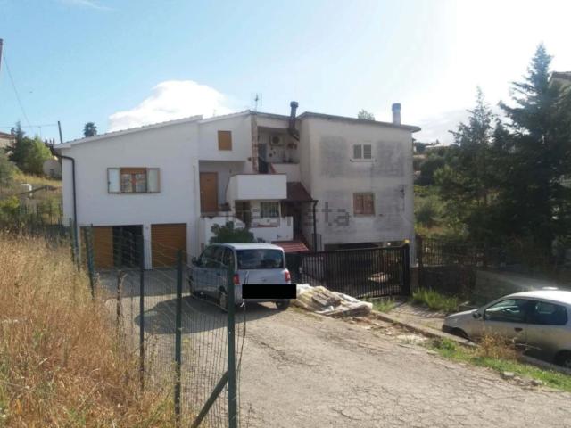 Appartamento in vendita di 139 m² in Via Enrico Fermi