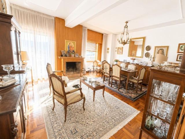 Appartamento in vendita di 139 m² in Via Montello, 11