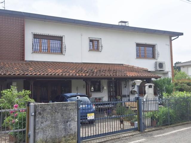 Appartamento in vendita di 139 m² in Via Marina, 16