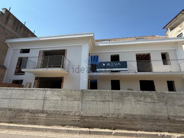 Appartamento in vendita di 139 m² in Via Michele Camusso
