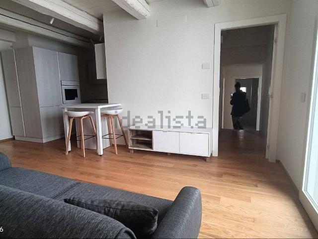 Appartamento in vendita di 139 m² in Via Naviglio