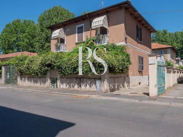 Appartamento in vendita di 139 m² in Via Quinto Romano, 22
