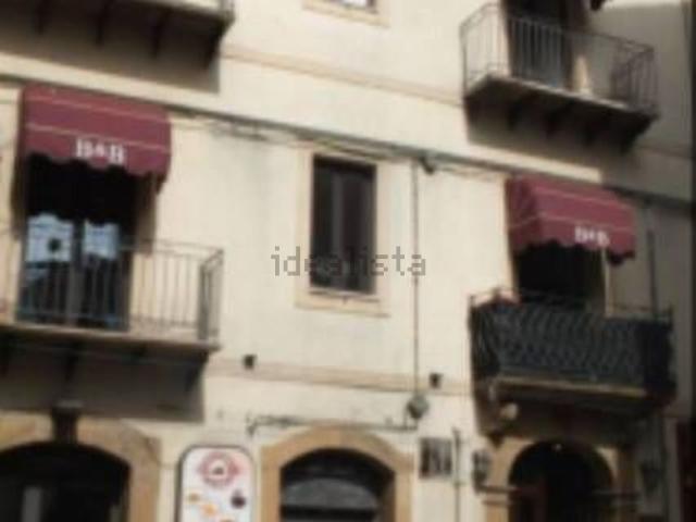 Appartamento in vendita di 139 m² in Via Umberto I