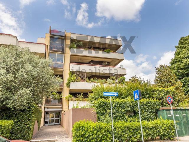 Appartamento in vendita di 139 m² in Via Ugo Inchiostri, 113