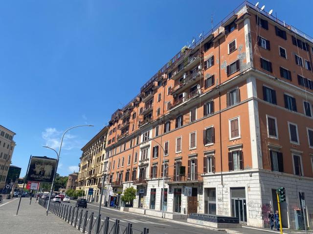 Appartamento in vendita di 139 m² in Largo Brindisi, 18