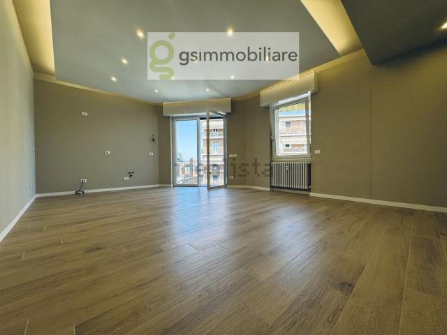 Appartamento in vendita di 139 m² in Strada Privata, 5