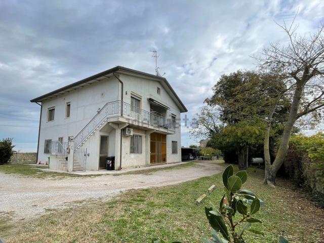 Appartamento in vendita di 140 m²