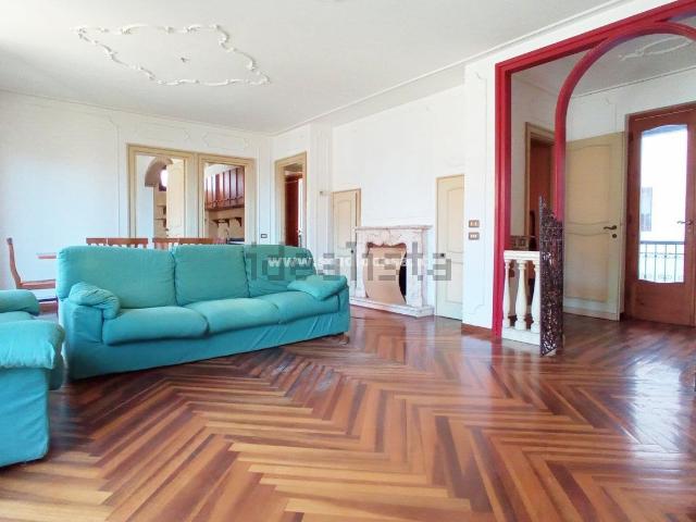 Appartamento in vendita di 140 m²
