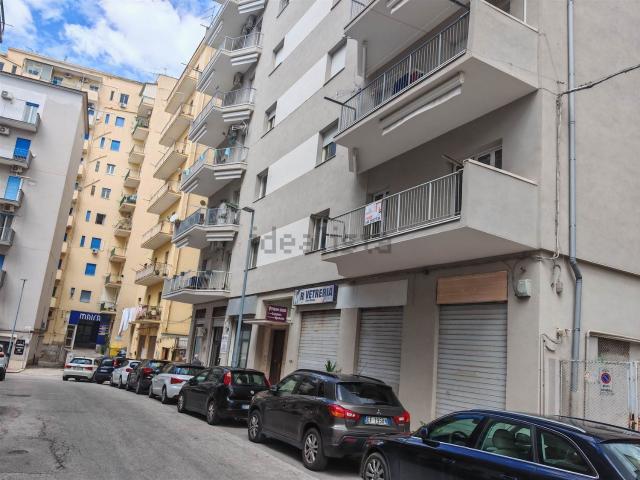 Appartamento in vendita di 140 m² in Via Callicratide, 120
