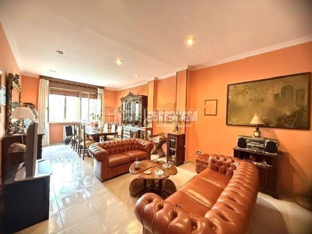 Appartamento in vendita di 140 m² in Via Consagro Roberto
