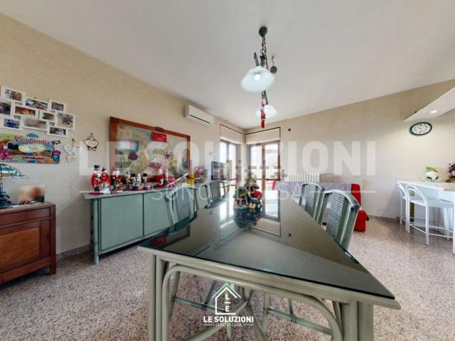 Appartamento in vendita di 140 m² in Via Conversano, 82
