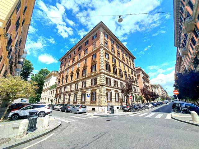 Appartamento in vendita di 140 m² in Via Caio Mario