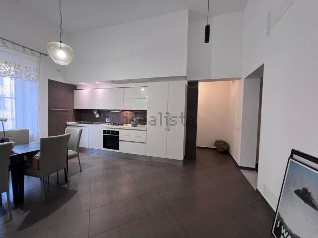Appartamento in vendita di 140 m² in Via Camillo Benso Conte di Cavour