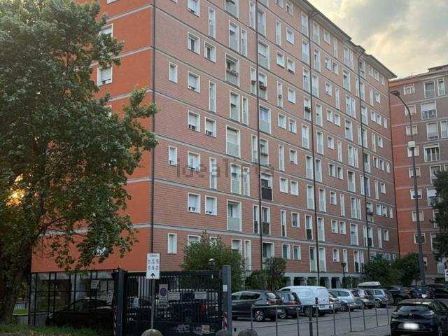 Appartamento in vendita di 140 m² in Via Camillo Giussani, 13