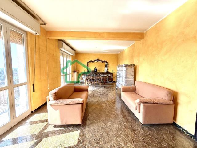 Appartamento in vendita di 140 m² in Via Carcano