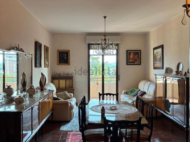 Appartamento in vendita di 140 m² in Via Caravaggio