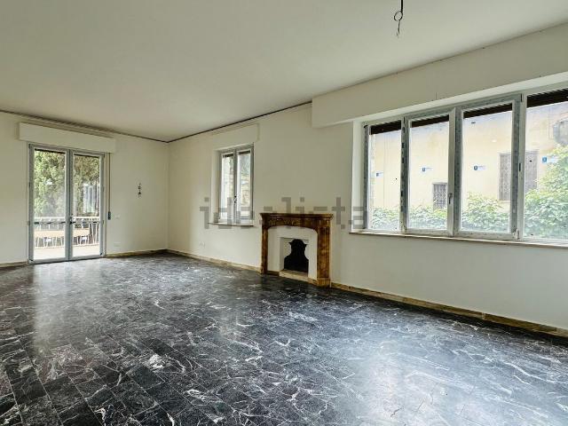 Appartamento in vendita di 140 m² in Via Cardinale Guglielmo Massaia
