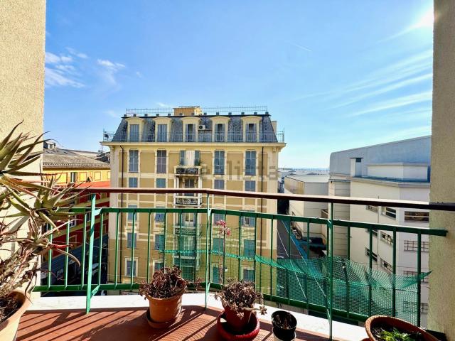 Appartamento in vendita di 140 m² in Via Carlo Corsi, 1