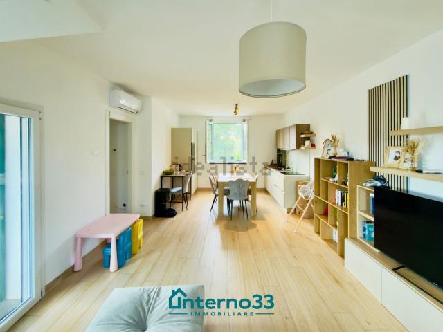 Appartamento in vendita di 140 m² in Via Carso, 31