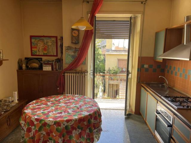 Appartamento in vendita di 140 m² in Via Casilina, 153