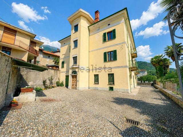Appartamento in vendita di 140 m² in Via Castello