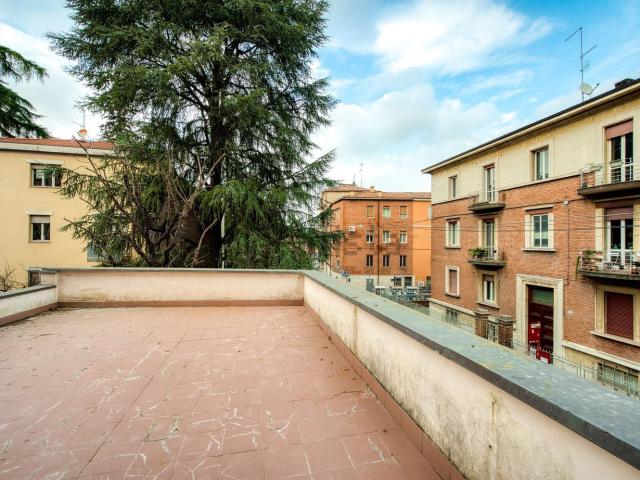 Appartamento in vendita di 140 m² in Via Castiglione, 91