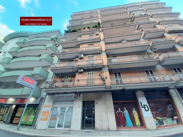 Appartamento in vendita di 140 m² in Via Cesare Battisti, 210