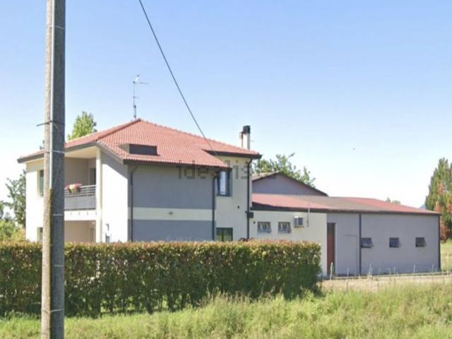 Appartamento in vendita di 140 m² in Via Chiodare, 43
